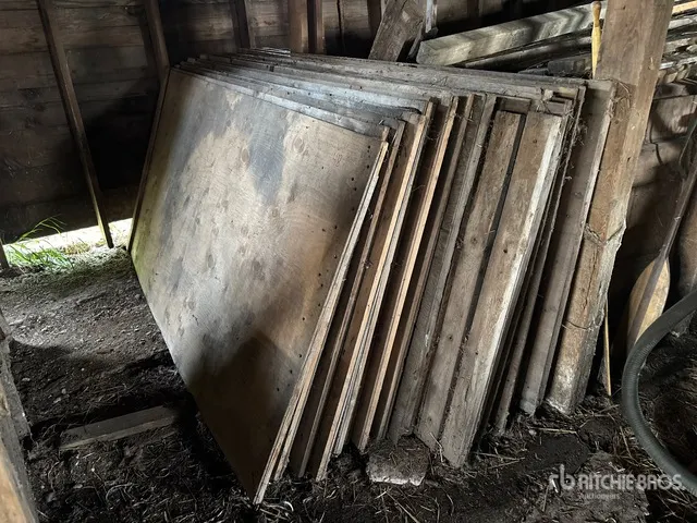 Quantity of (20) Wood Grain Bin Ring Panels