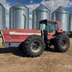 International 6588 Articulated 4WD Tractor