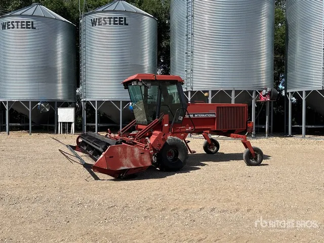 1995 Case IH 8820 16 ft Mower Conditioner Windrower