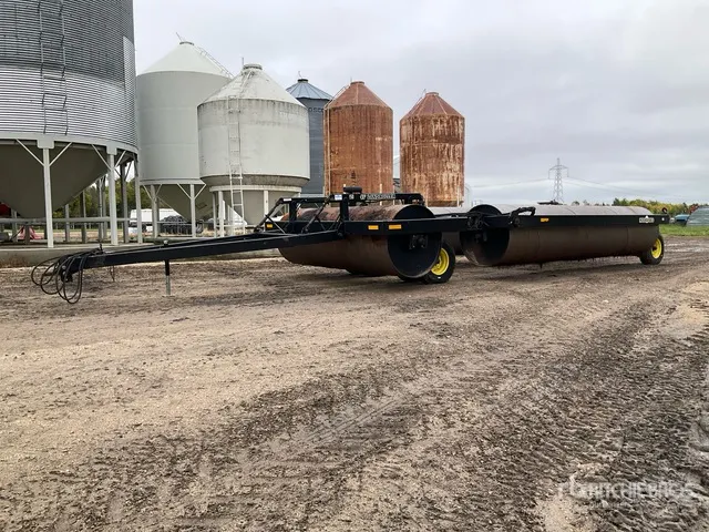 2010 Mandako LR4258 45 ft Land Roller