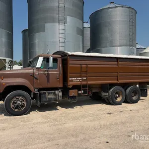 1987 International S2500 6x4 Grain Truck