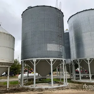 Westeel +/- 5500 bu 8 Ring Hopper Grain Bin