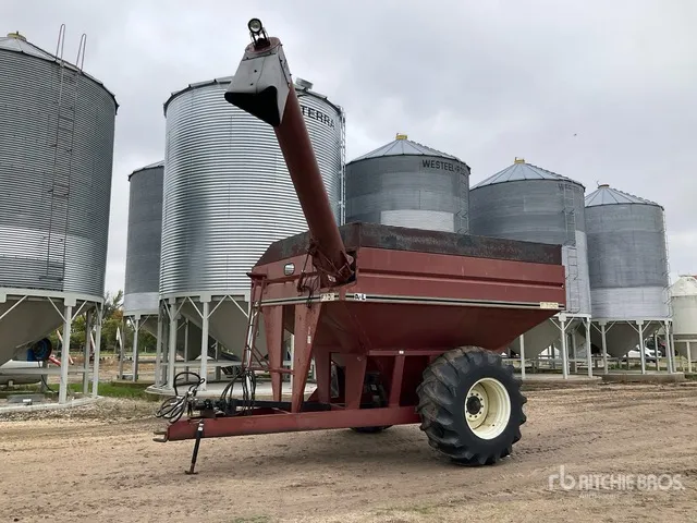 A&L F700 700 bu S/A Grain Cart