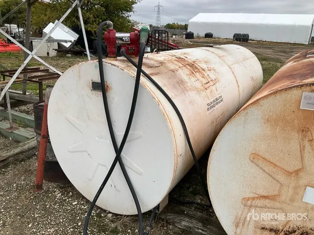 2001 Westeel 1000 gal Skid Mounted Steel Gasoline Fuel Tank