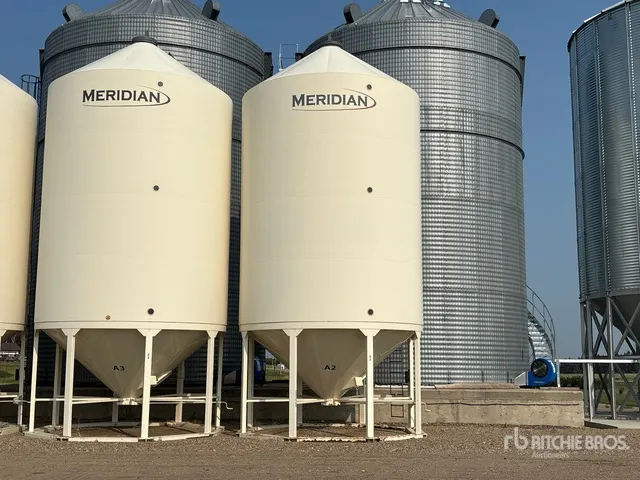 2015 Meridian 1620 +/- 4100 bu Smooth Wall Hopper Grain Bin