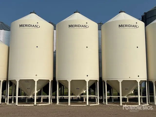 2017 Meridian 1620S D5 +/- 4100 bu Smooth Wall Hopper Grain Bin