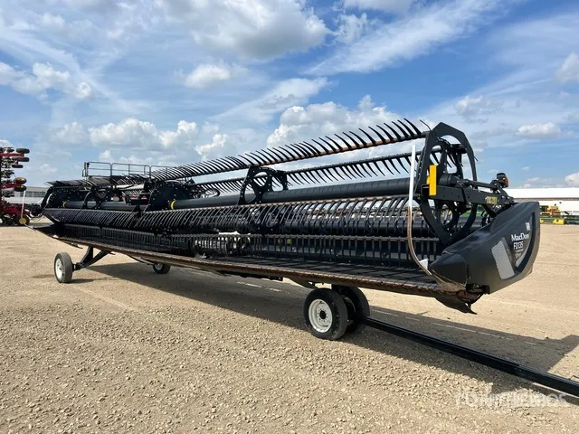 2018 MacDon FD135 35 ft Flex Draper Combine Header