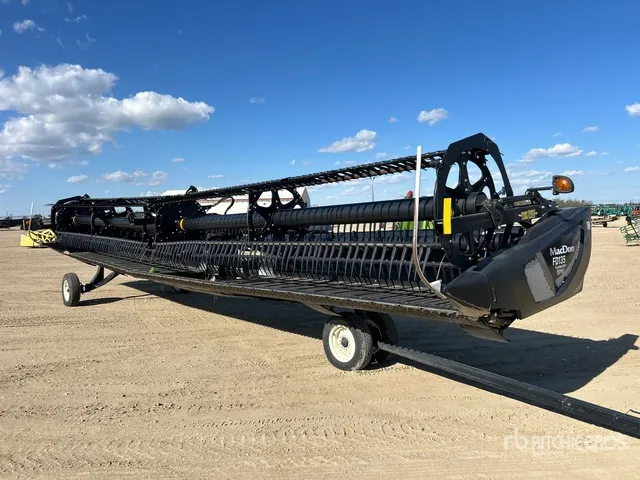 2018 MacDon FD135 35 ft Flex Draper Combine Header