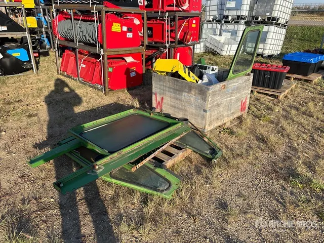 Tractor Cab - Fits John Deere 4520