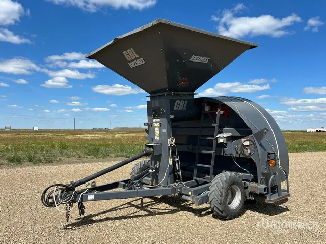 2009 Loftness GBL 10 ft Grain Bagger