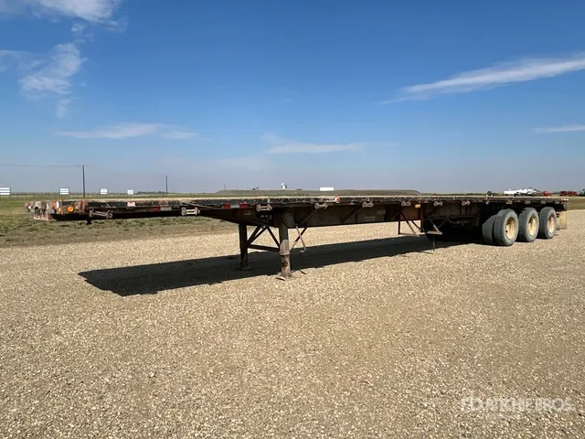 2007 Thruway 53 ft Tri/A Flatbed Trailer