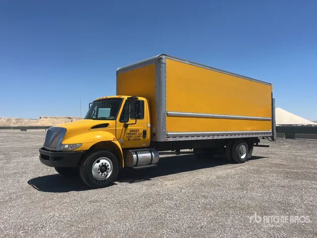 2019 International 4300 4x2 Van Truck
