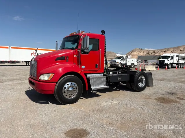 2011 Kenworth T370 Hybrid 4x2 S/A Day Cab Truck Tractor