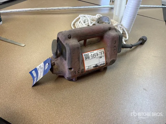 Wacker M3000 Concrete Vibrator