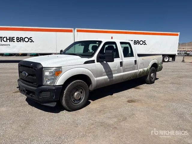 2012 Ford F-250 XL 4x2 Crew Cab Pickup