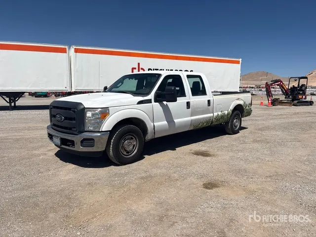 2016 Ford F-250 XL 4x2 Crew Cab Pickup