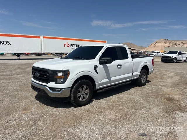 2023 Ford F-150 XL 4x2 Extended Cab Pickup
