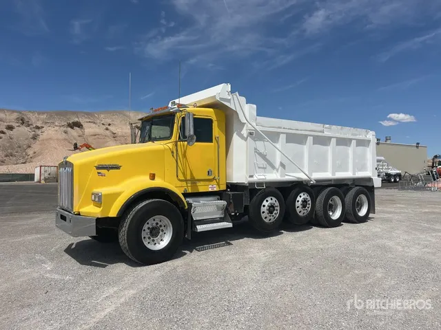 1999 Kenworth T800 10x4 Quad/A Dump Truck