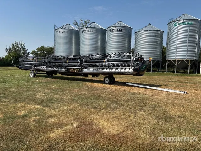 MacDon FD245 45 ft Draper Combine Header