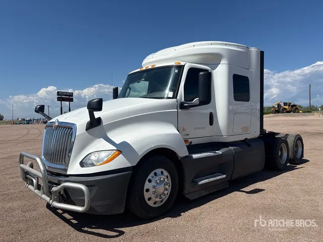 2019 International LT625 6x4 T/A Sleeper Truck Tractor