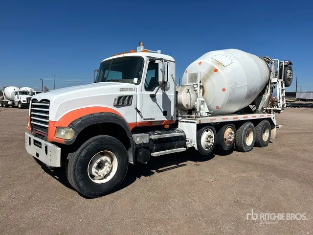 2008 Mack GU713 12x4 Mixer Truck