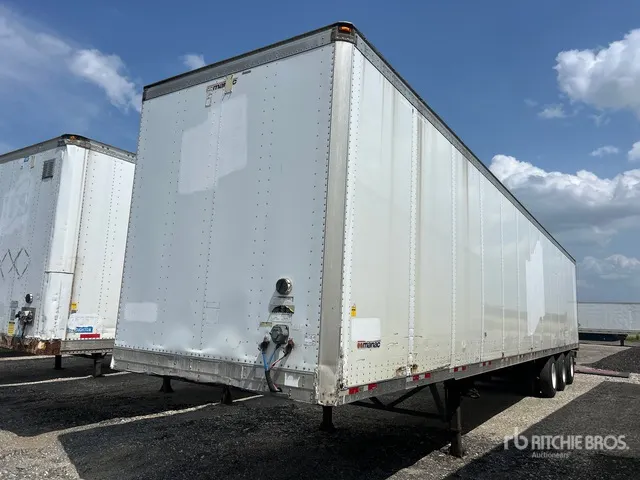 2012 Manac 53 ft x 102 in Tri/A Van Trailer