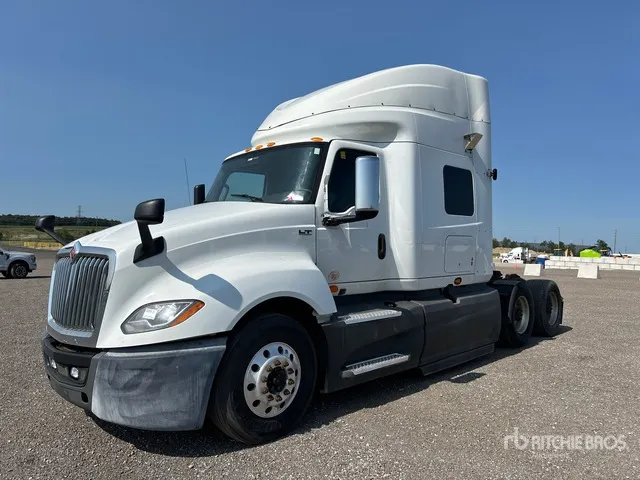 2018 International LT625 6x4 T/A Sleeper Truck Tractor