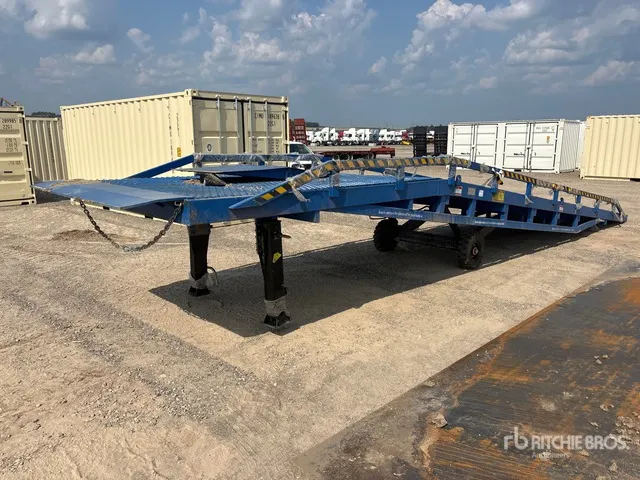 2025 Liaoning DCQ-10 37 ft 5 in x 6 ft 10 in Loading ramp
