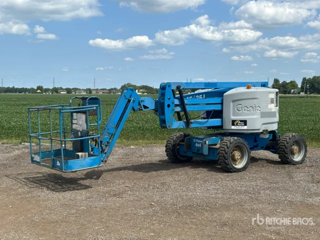 2013 Genie Z-45/25J 4WD Diesel Articulating Boom Lift