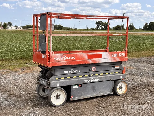 2014 Skyjack SJIII3220 Electric Scissor Lift