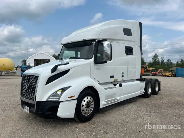 2021 Volvo VNL760 6x4 T/A Sleeper Truck Tractor