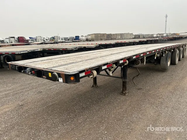 2010 Manac 48 ft Quad/A Flatbed Trailer