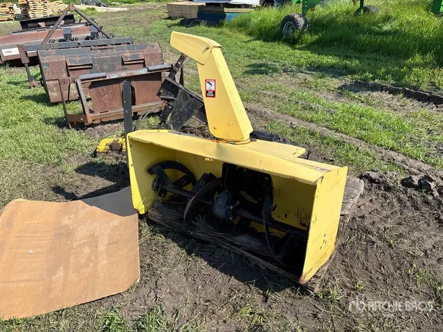 John Deere 47 in Snow Blower