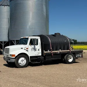 1994 International 4700 4x2 Flatbed Truck