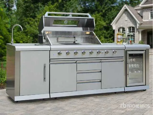 Stainless outdoor Kitchen