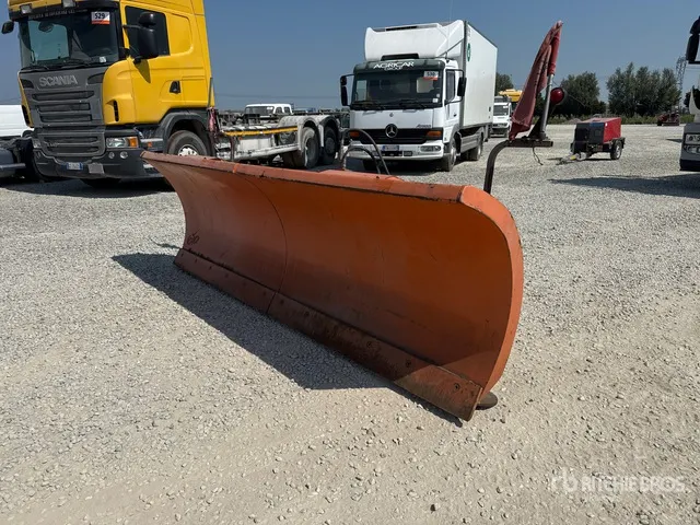 2000 OMA S2.30 Snow Plow