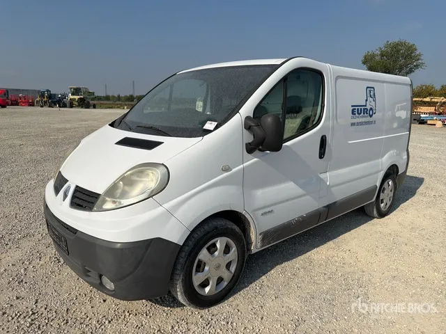 2012 Renault Trafic Van Truck
