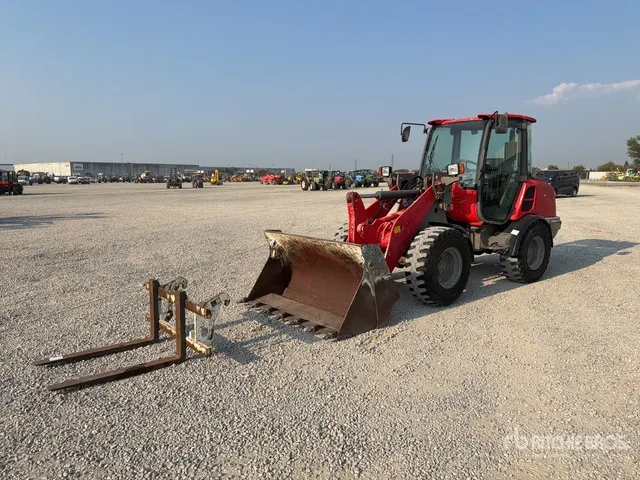 2013 Volvo L25F Wheel Loader