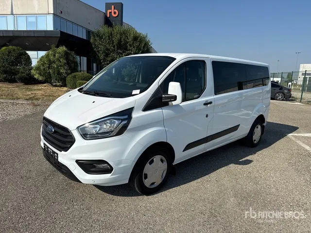 2022 Ford Transit Custom 2.0 TDCI 77 9 Passenger Van