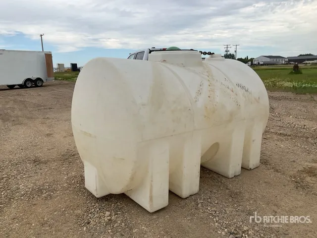 500 gal Poly Water Tank
