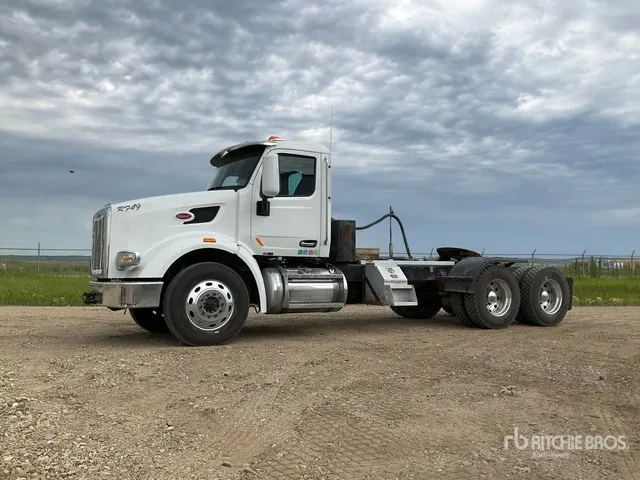 2019 Peterbilt 377 6x4 T/A Day Cab Truck Tractor