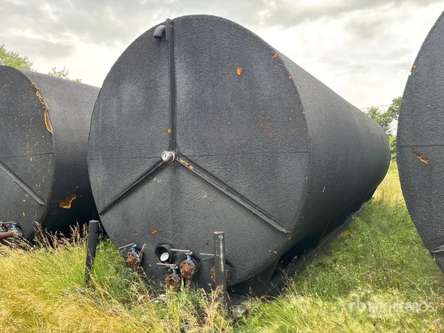 11100 L 12 ft x 35 ft Insulated Water Tank