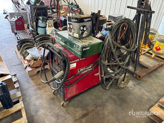 Lincoln Electric 255 XT Power MIG Electric Welder