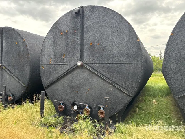11100 L 12 ft x 35 ft Insulated Water Tank