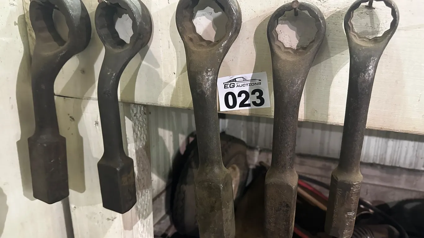 HEAVY DUTY OFF SET STRIKING WRENCHES