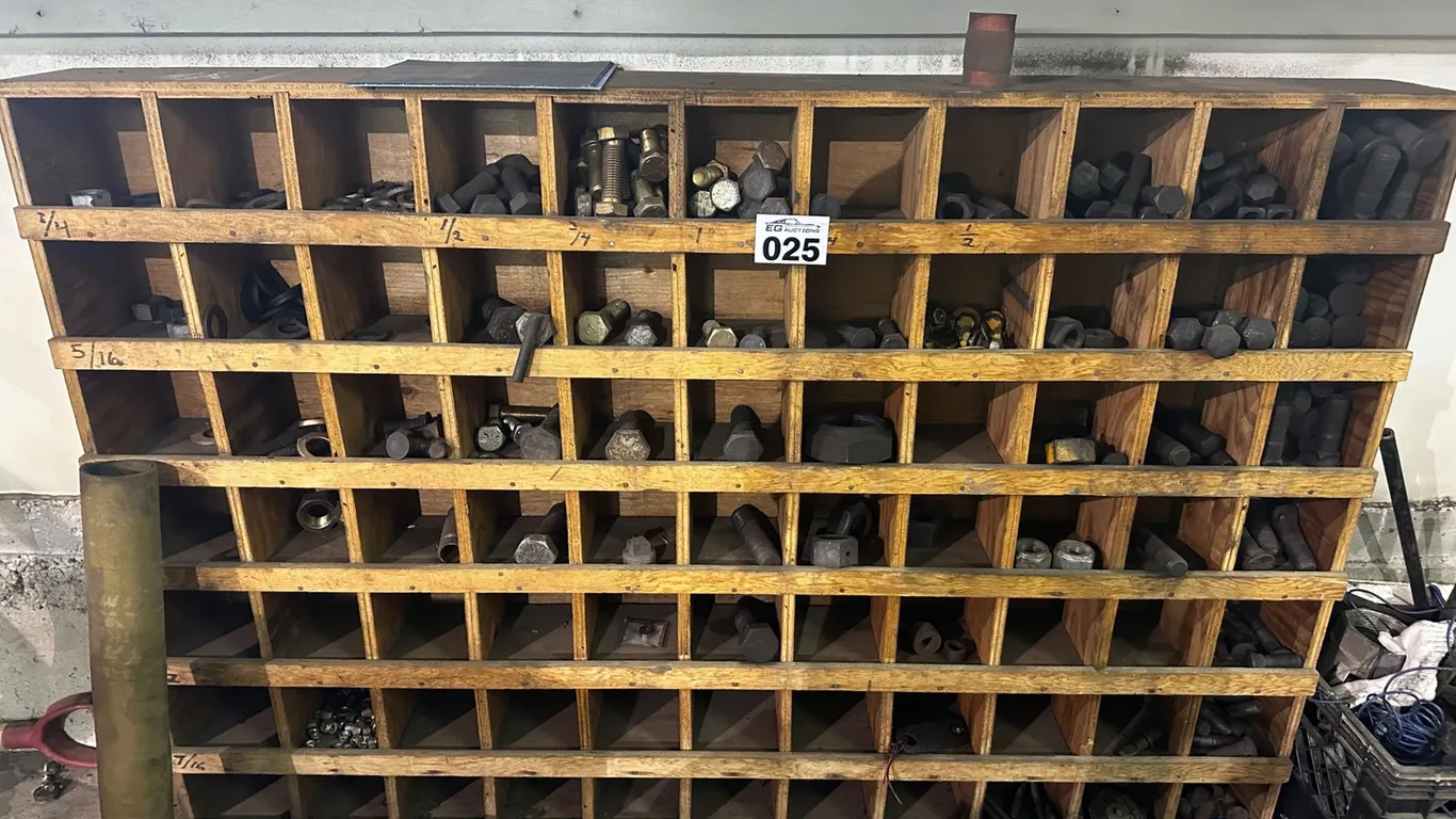 BOLT BIN W/BOLTS