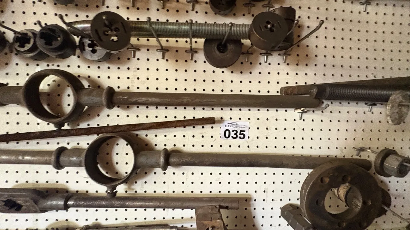 LARGE ASSORTMENT OF THREADING TOOLS, DIES & METALWORKING TOOLS
