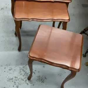 SET OF 3 NESTING TABLES