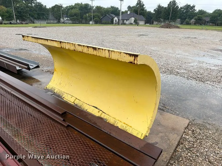 87" W snow plow