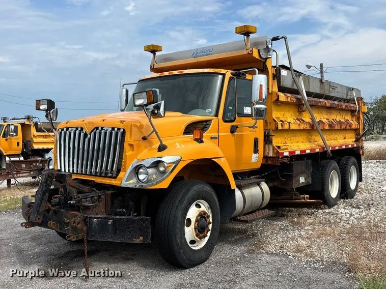 2008 International 7500 dump truck